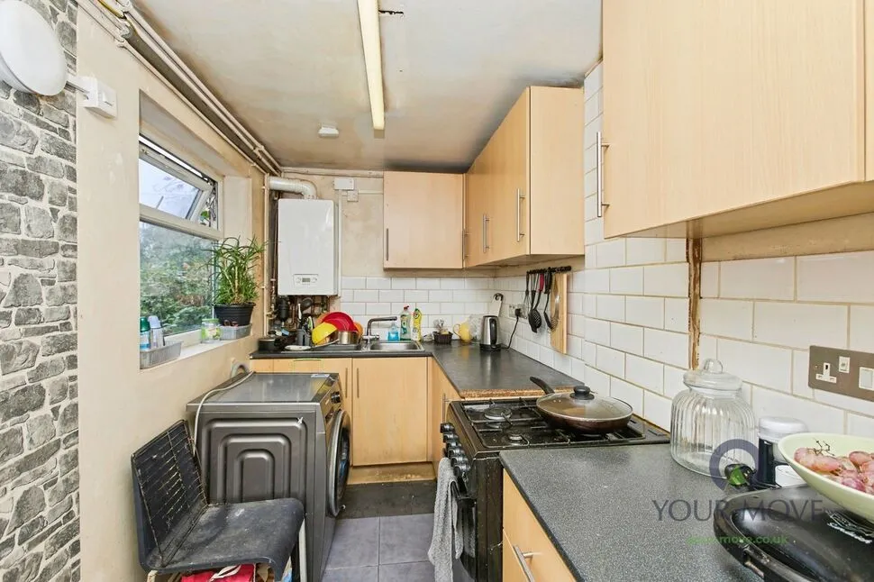 Victoria Crescent, Burton-on-Trent, Staffordshire, DE14, photo 9