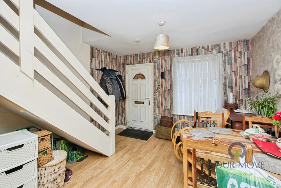 Victoria Crescent, Burton-on-Trent, Staffordshire, DE14, photo 6
