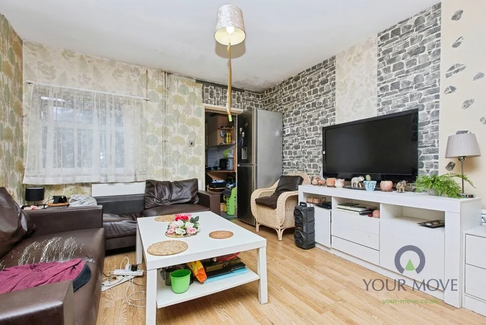 Victoria Crescent, Burton-on-Trent, Staffordshire, DE14, photo 5