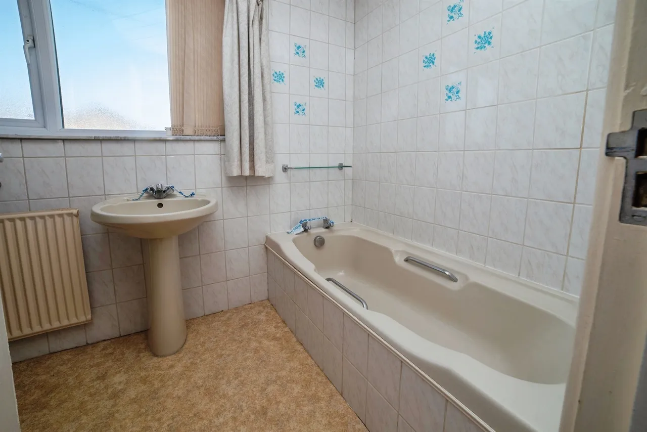 Amber Grove, Alfreton, DE55, photo 11