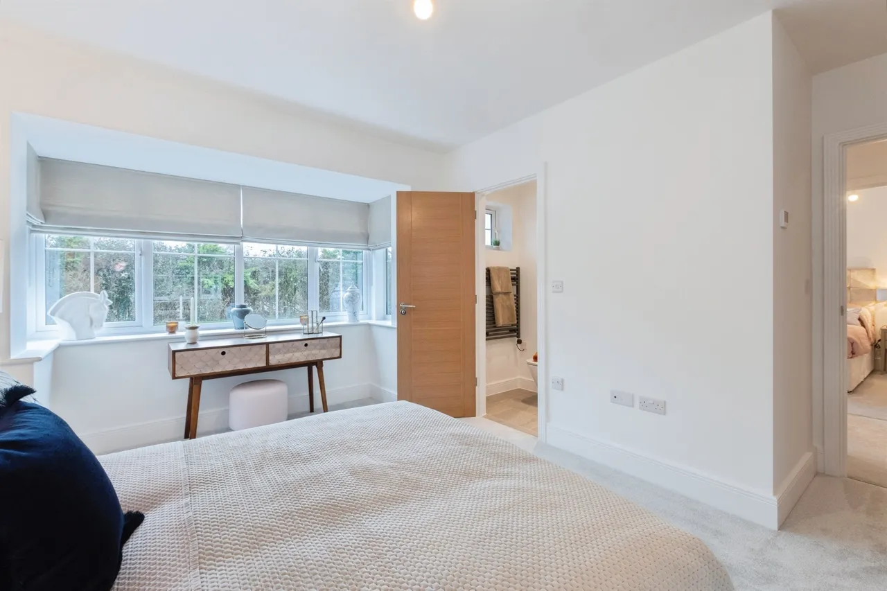 Ringwood Road, Alderholt, Fordingbridge, photo 11