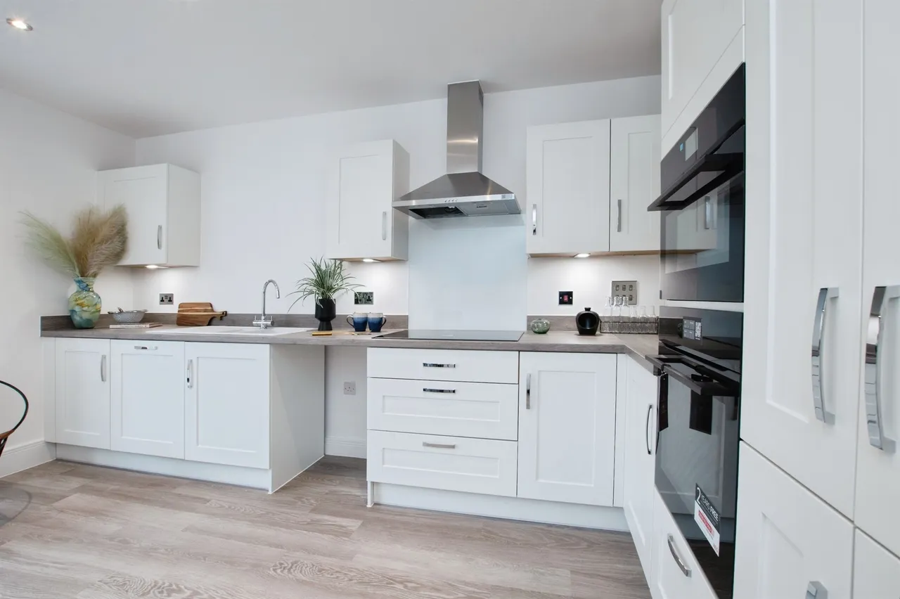 Ringwood Road, Alderholt, Fordingbridge, photo 5