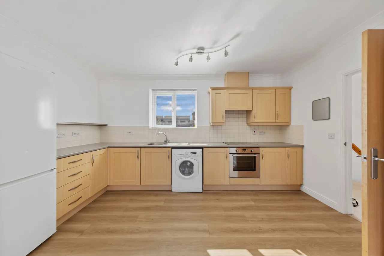 Thorneycroft Drive, Warrington, Warrington, WA1 3FW, photo 2
