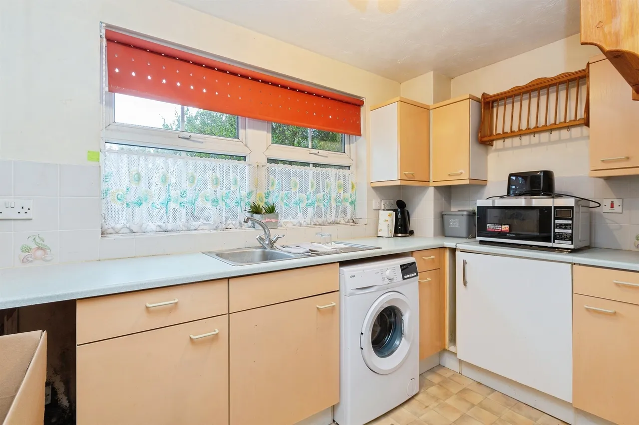 Rowan Close, Aylesbury, HP21, photo 2