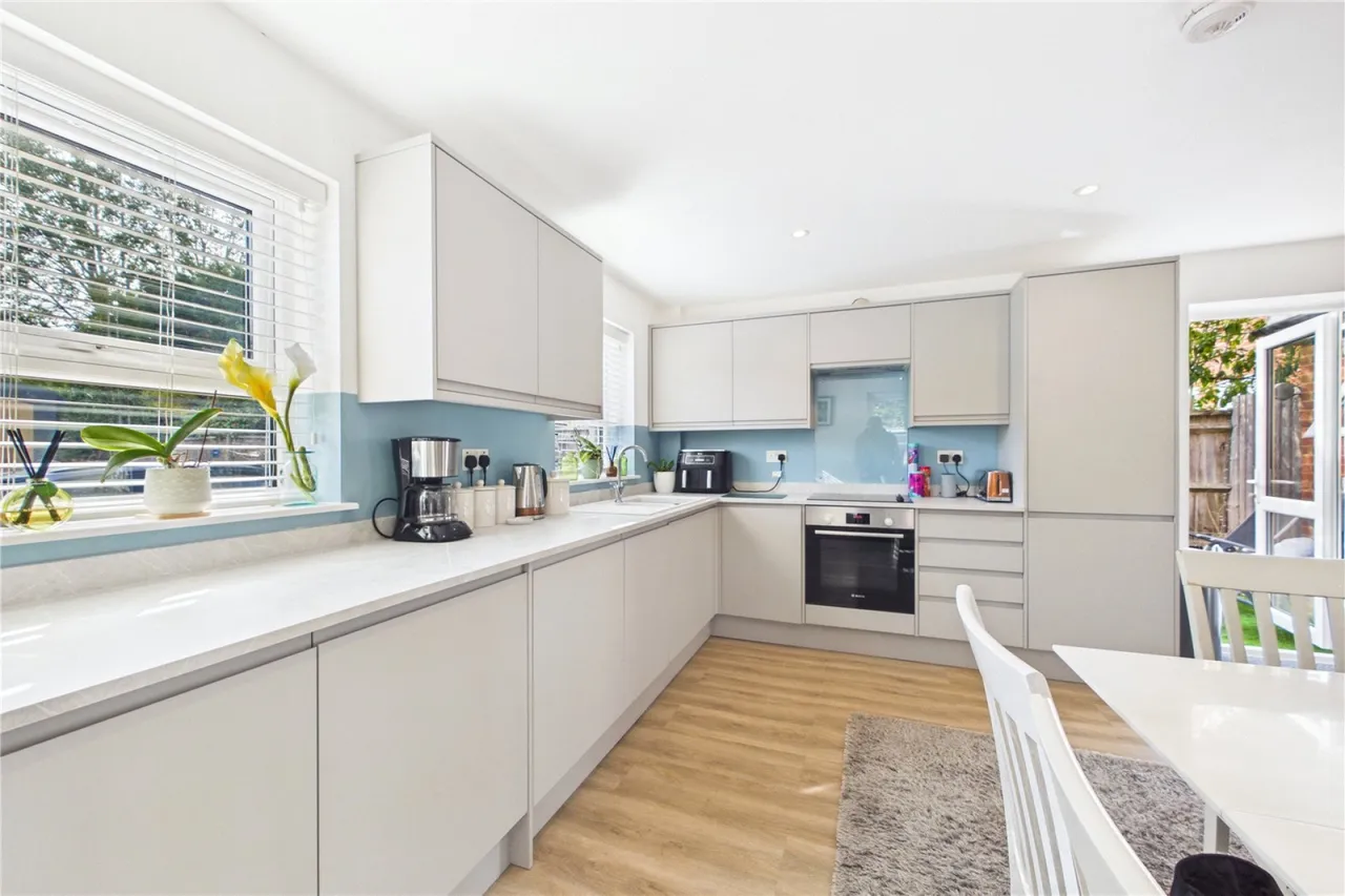 Hyde End Road, Spencers Wood, RG7, photo 6