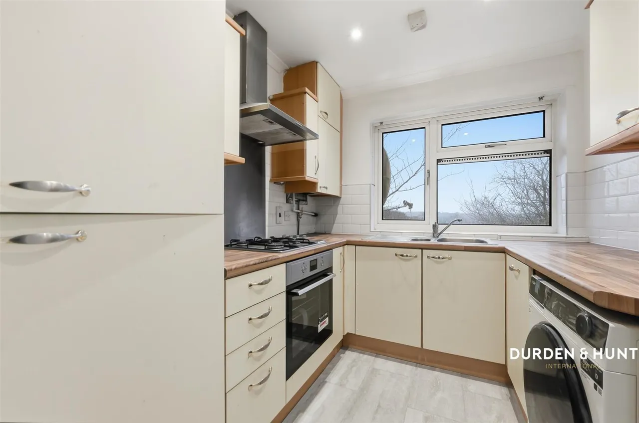 Albert Road, Buckhurst Hill, IG9, photo 5