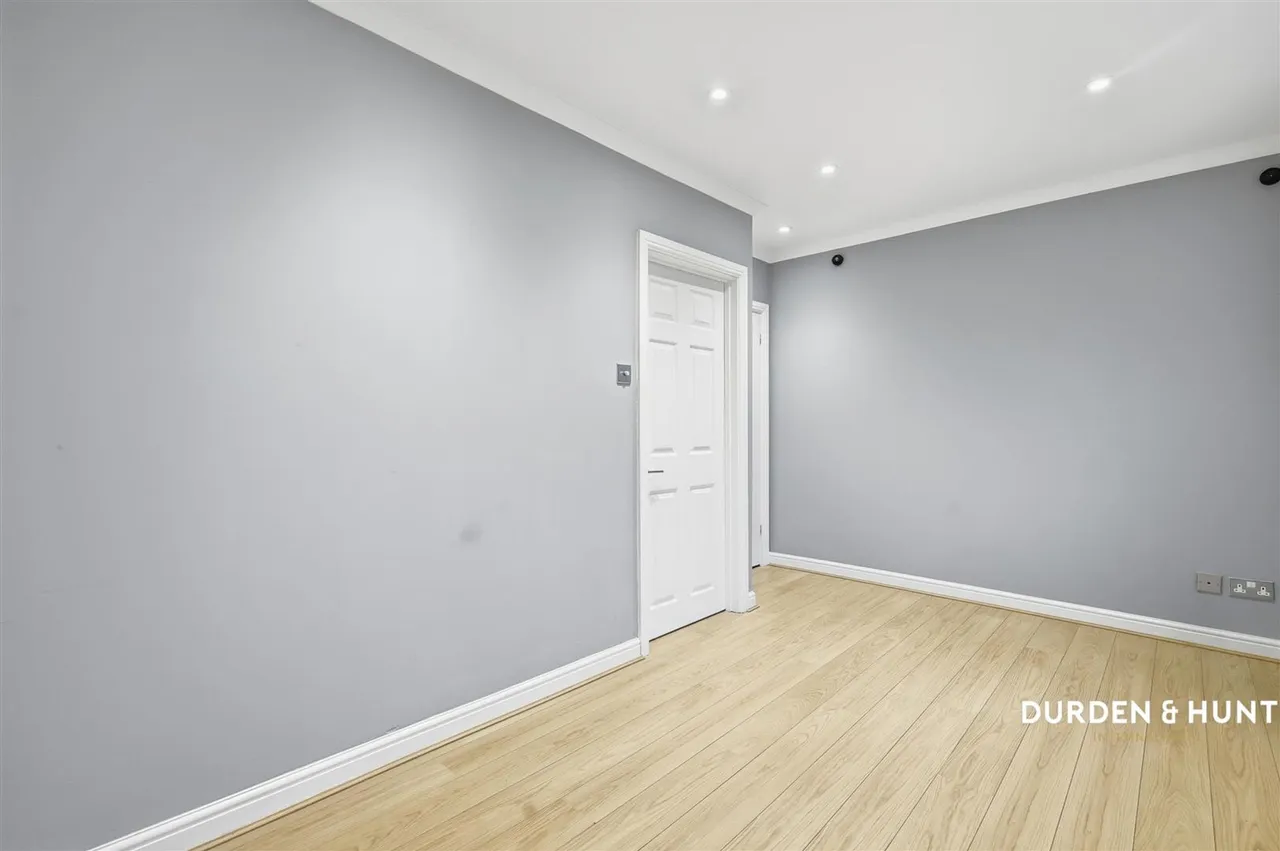 Albert Road, Buckhurst Hill, IG9, photo 6
