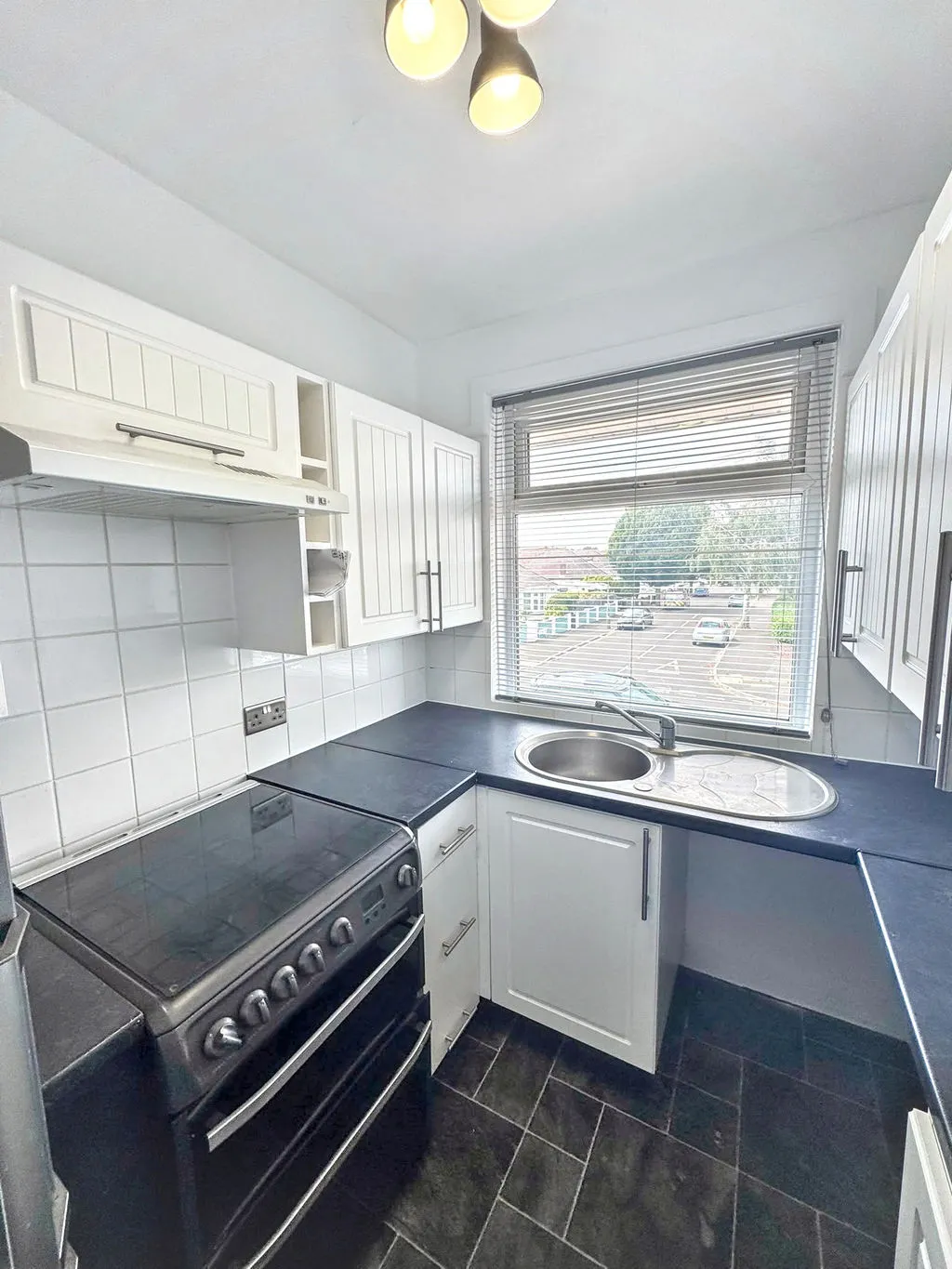 Claremont Avenue, Bournemouth BH9 3HD, photo 4