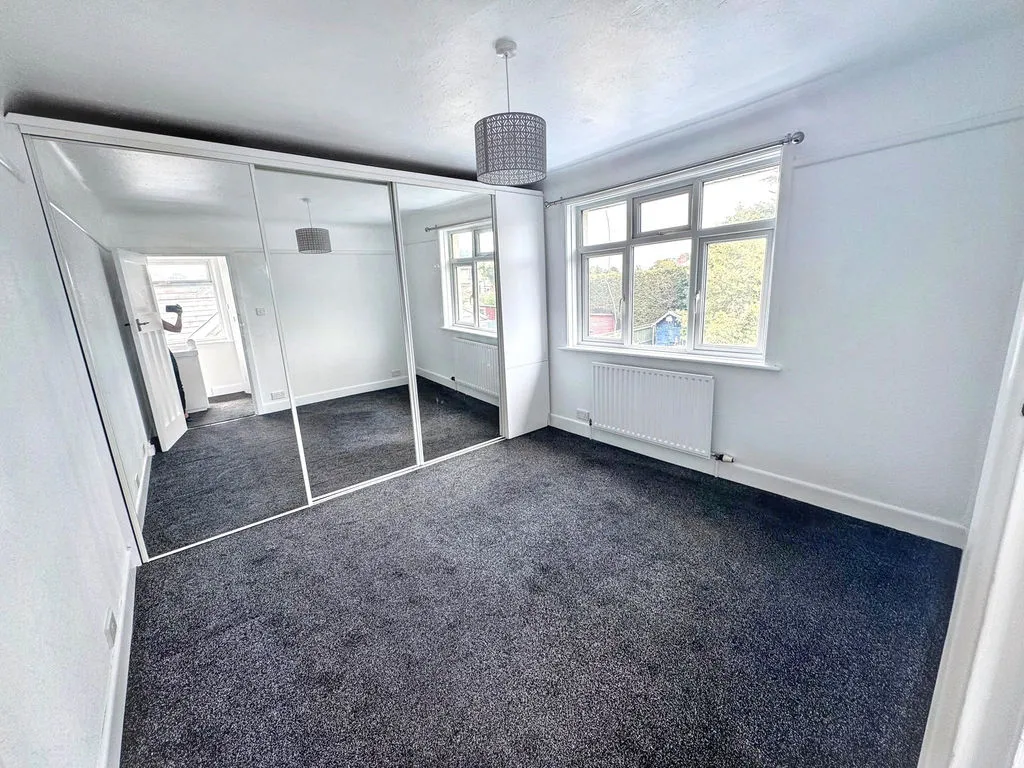 Claremont Avenue, Bournemouth BH9 3HD, photo 9