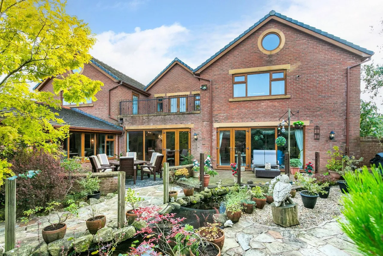 Smithy Lane, Stalmine, FY6, photo 16