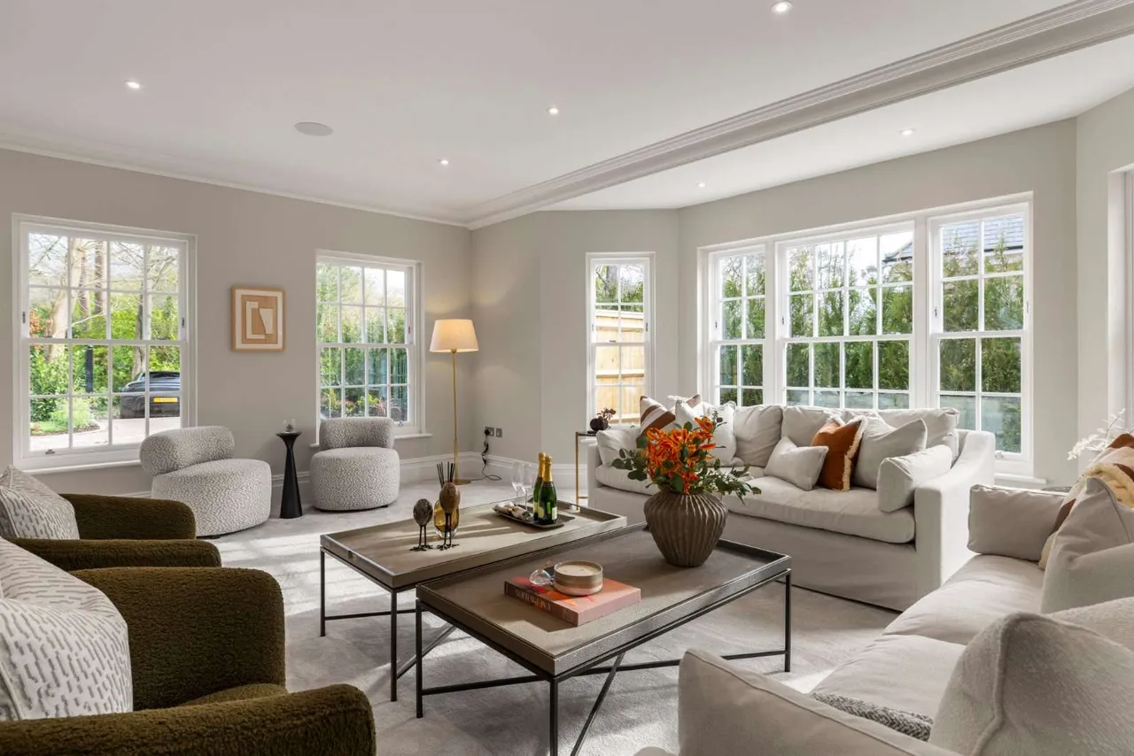 Woodside Road, Cobham, Surrey, KT11 2QR, photo 4