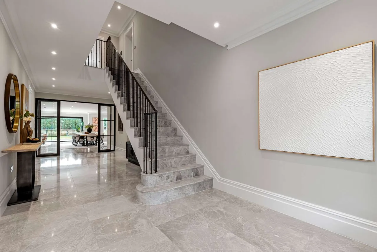 Woodside Road, Cobham, Surrey, KT11 2QR, photo 2