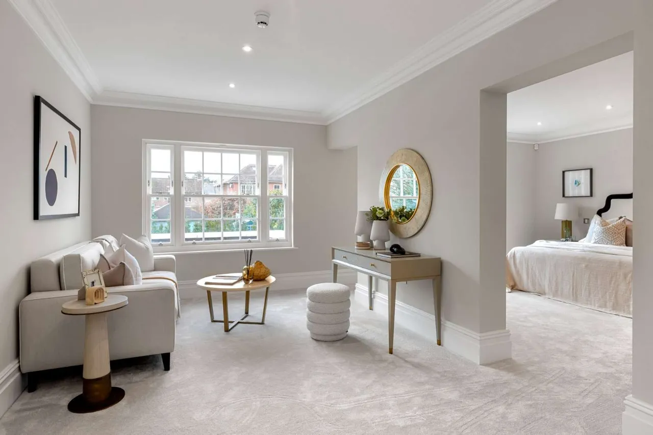Woodside Road, Cobham, Surrey, KT11 2QR, photo 11