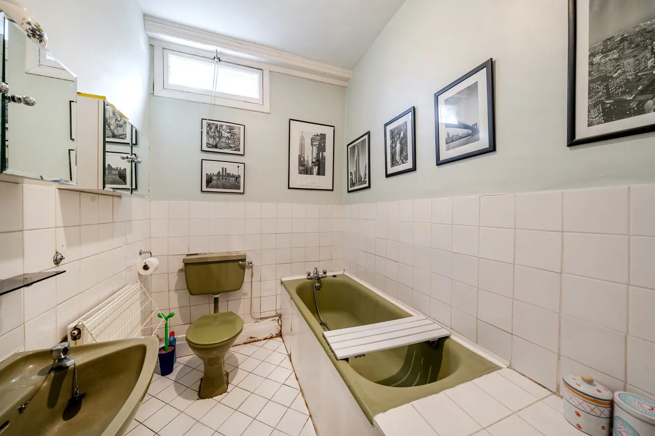 Rosebery Road, London, N10, photo 16