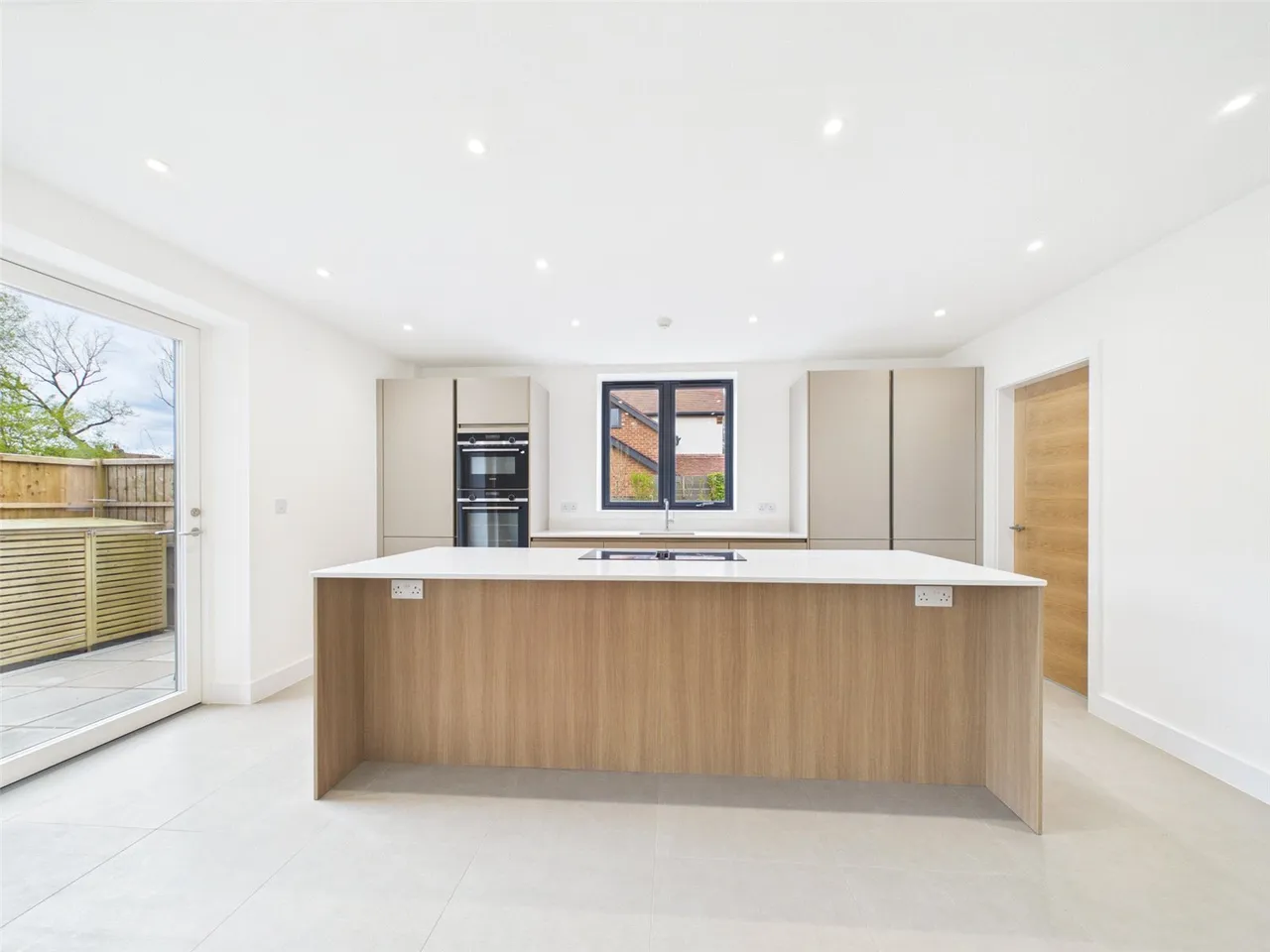Mile End Lane, Stockport, Greater Manchester, SK2 6BP, photo 8