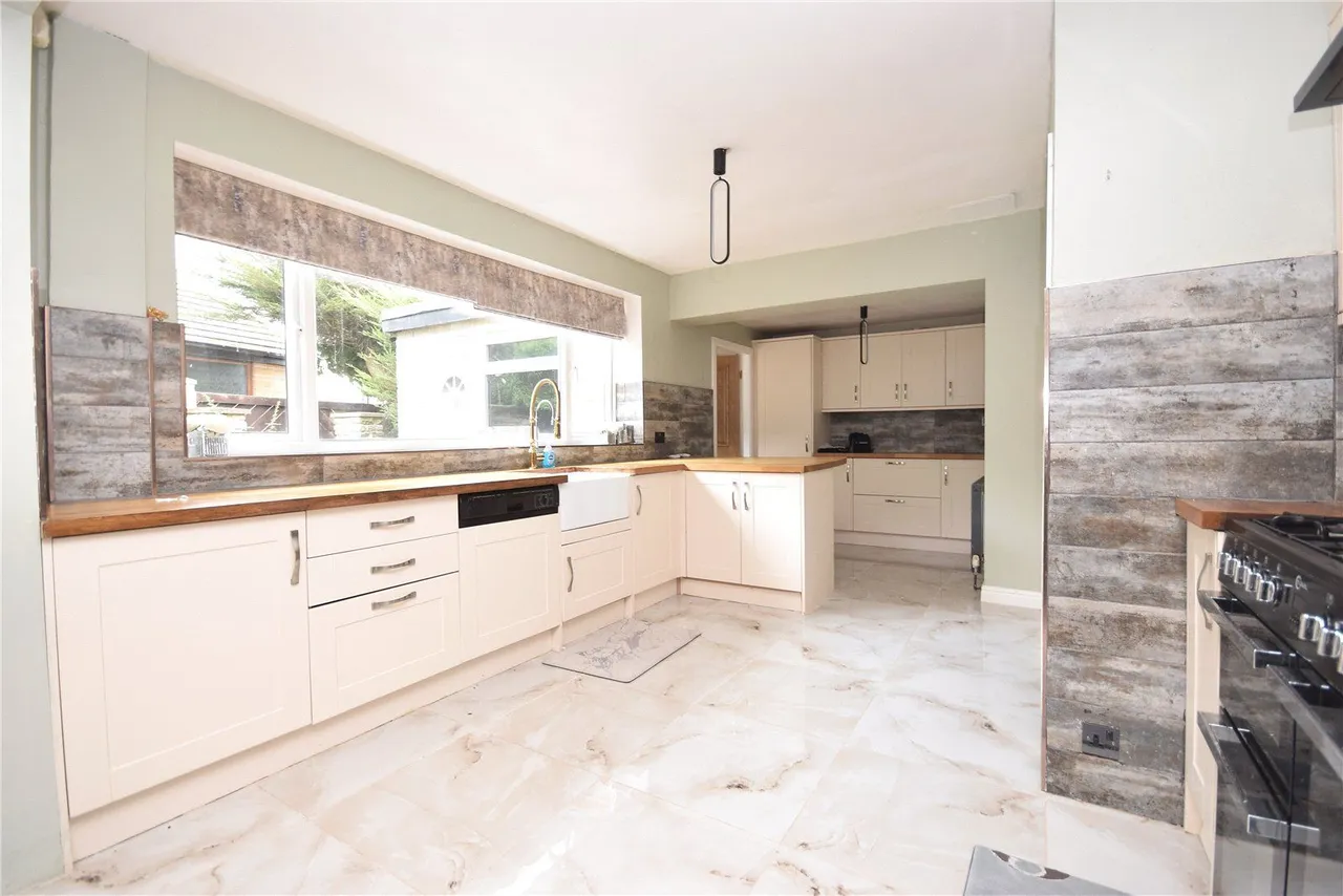 5 bed house to rent, Heather Gardens, Scarcroft, LS14