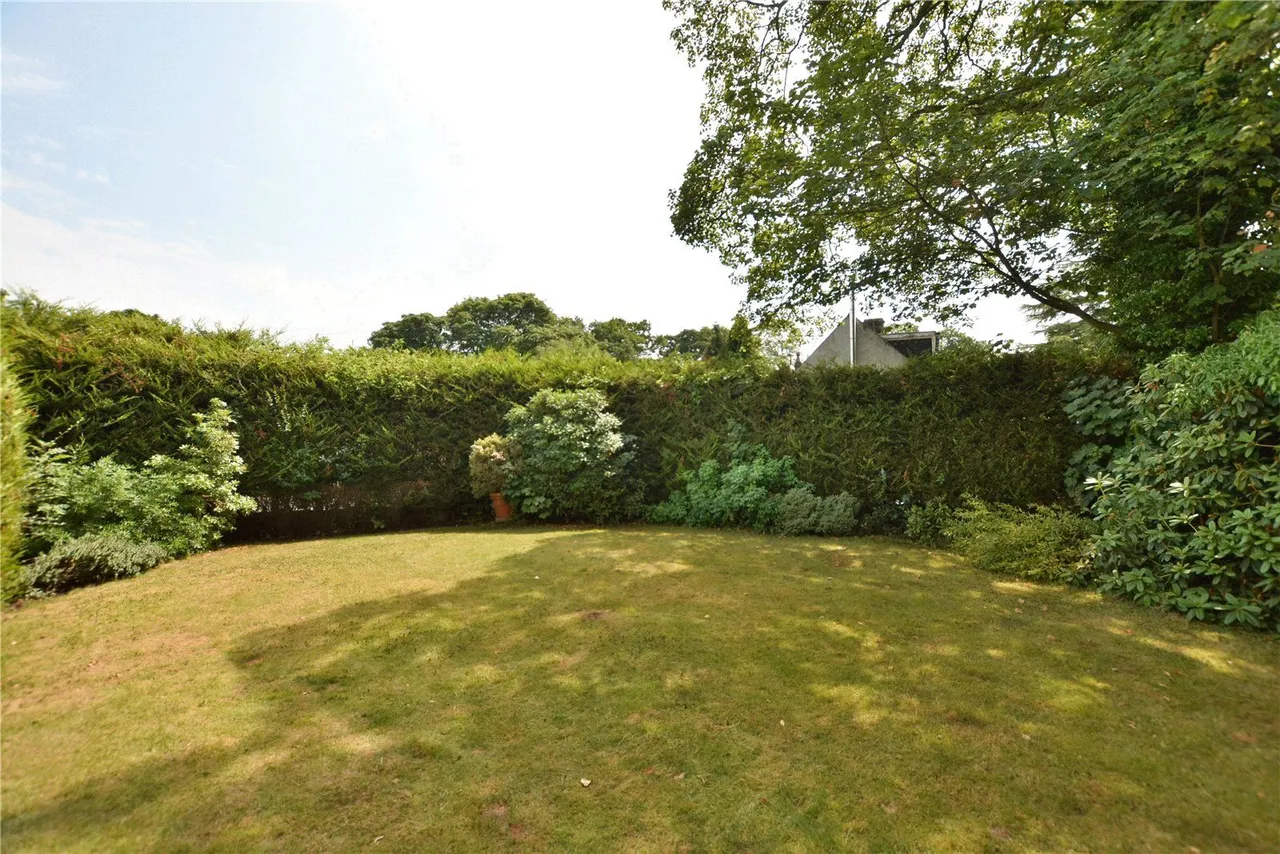 Heather Gardens, Scarcroft, LS14, photo 14