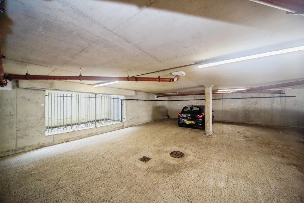 Channon Court, The Dell, SO15, photo 10
