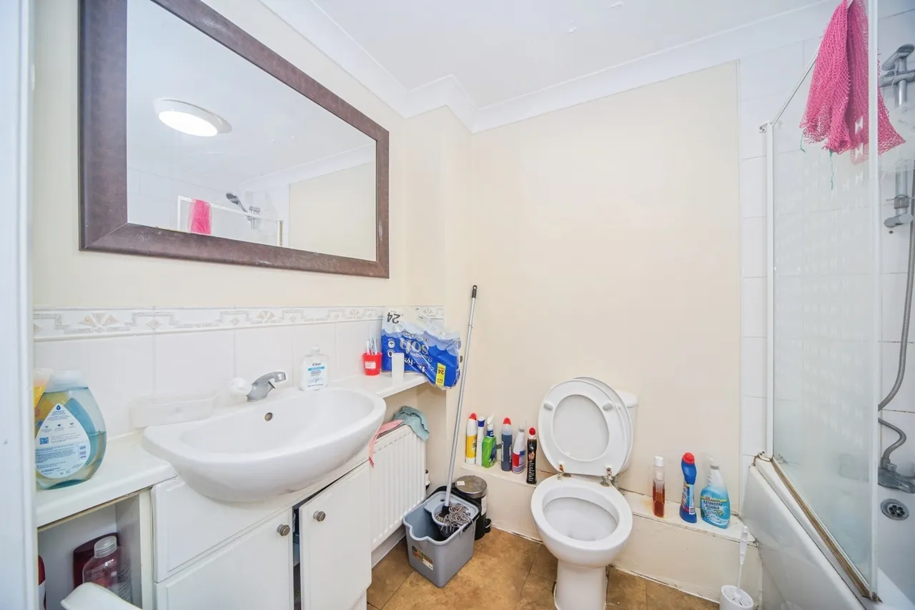 Channon Court, The Dell, SO15, photo 8
