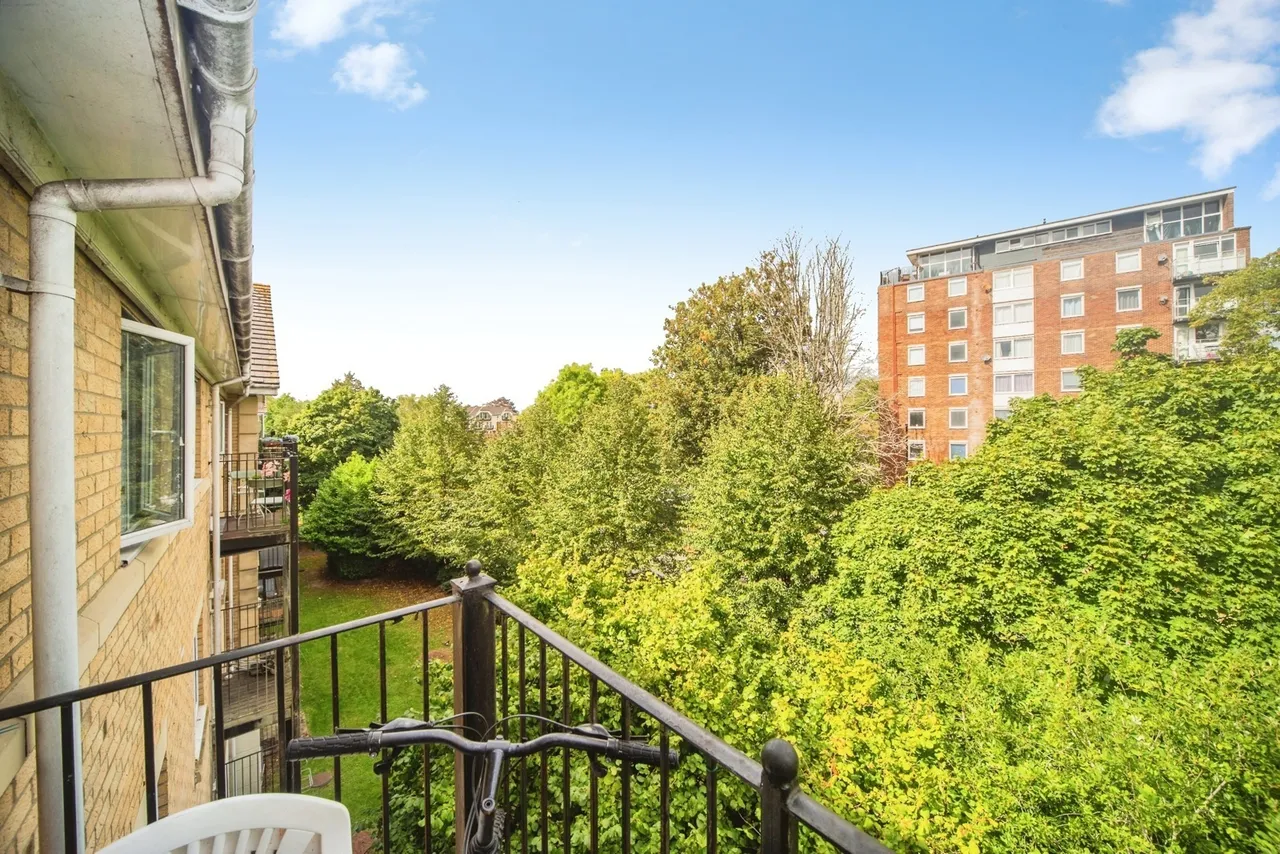 Channon Court, The Dell, SO15, photo 4