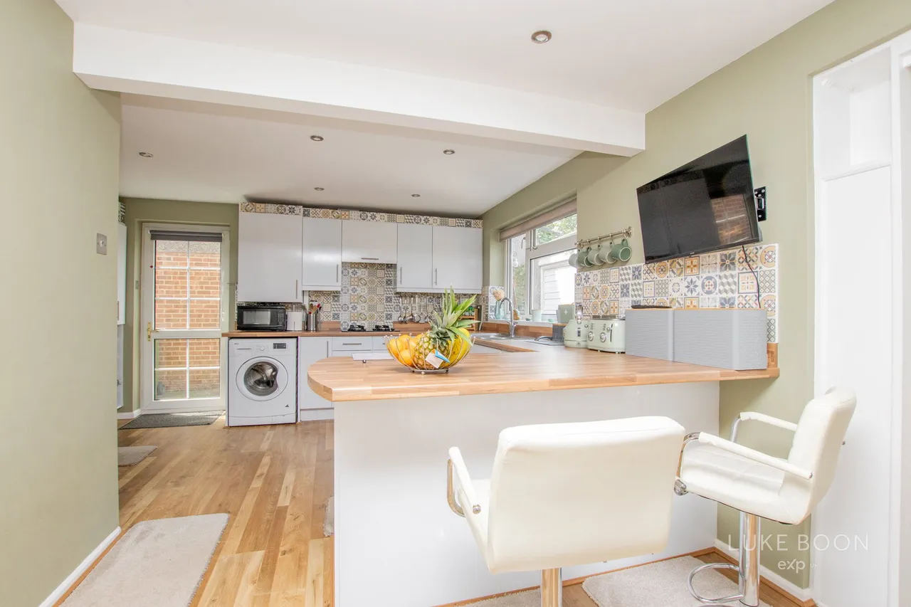Wardlow Gardens, Crownhill, PL6, photo 15
