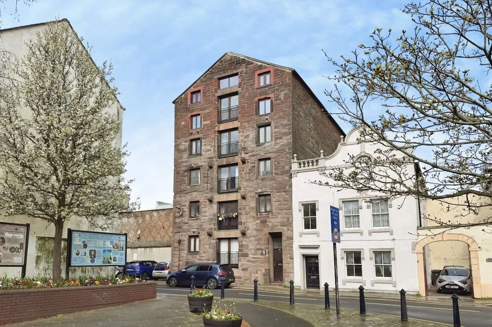 2 bed flat for sale — Roper Street, Whitehaven, Cumbria, CA28