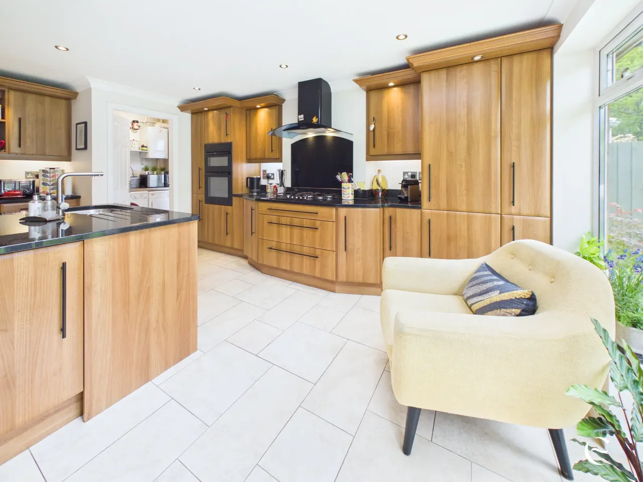 Priory Gardens, Stamford, PE9 2EG, photo 8