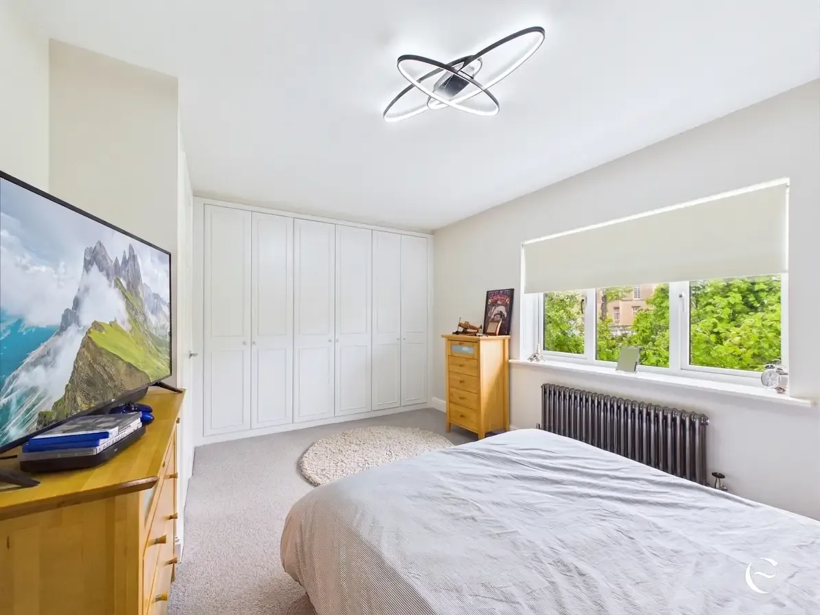 Priory Gardens, Stamford, PE9 2EG, photo 17