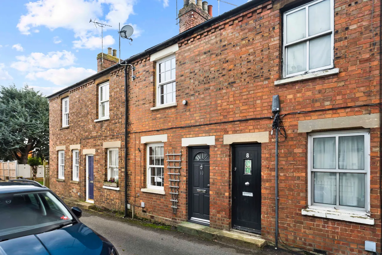 2 bed house for sale — New Town, Codicote, SG4