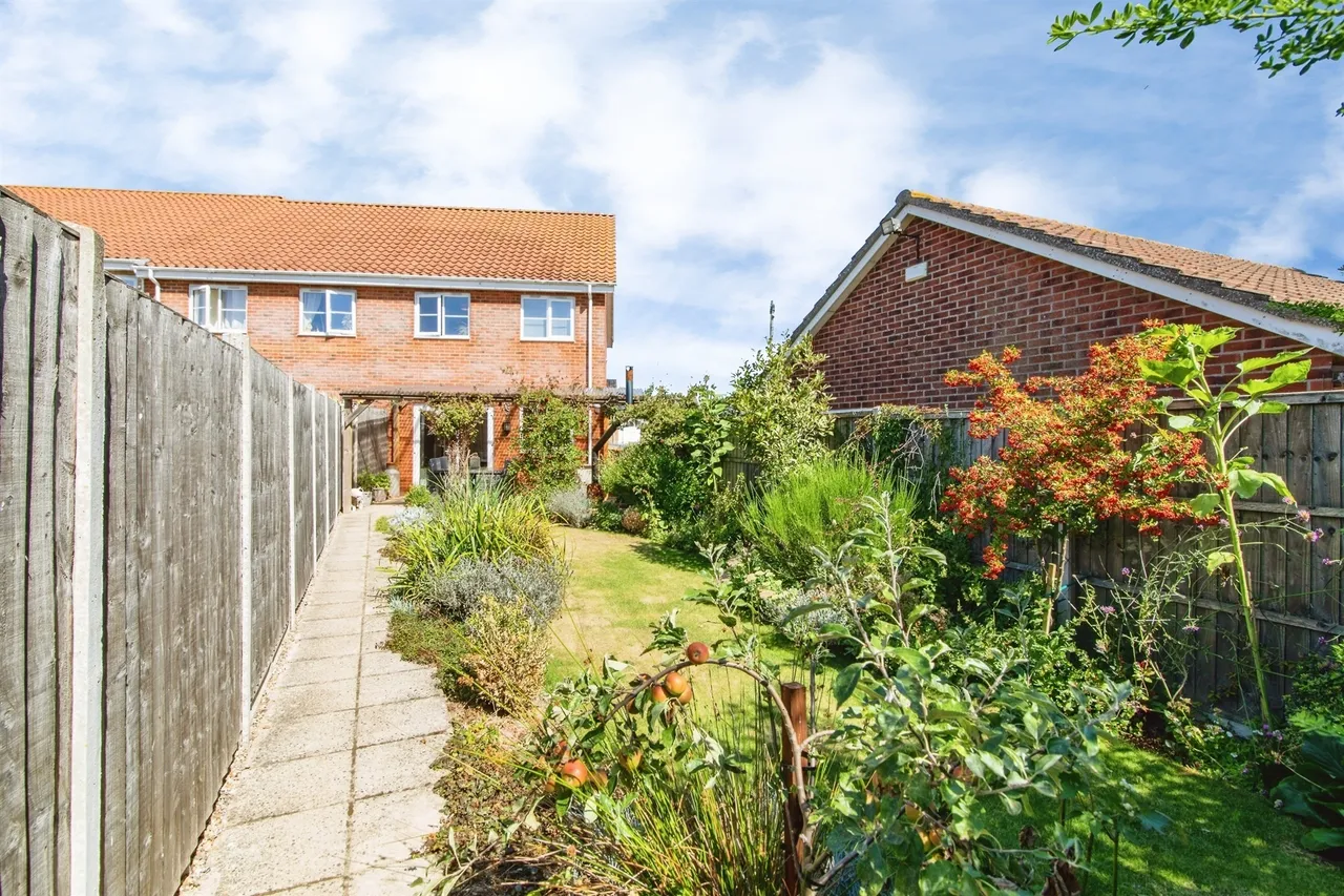 Forge Terrace, Hales, Norwich, photo 3