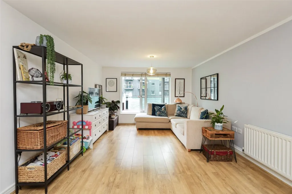 2 bed flat for sale, Argyll Road, Woolwich, SE18