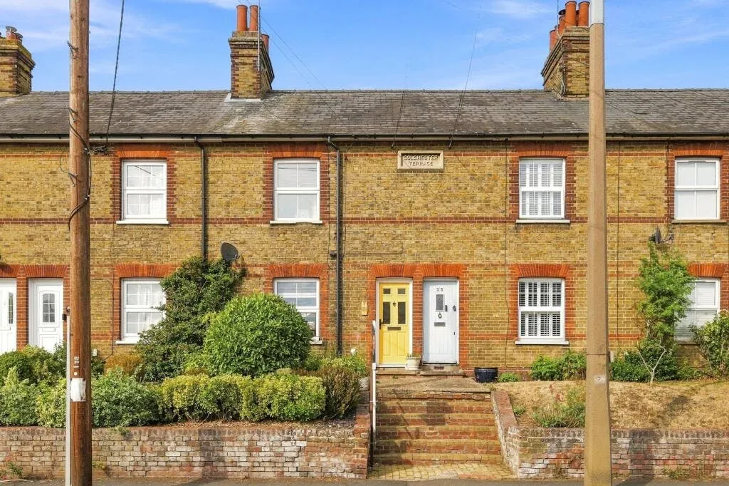 2 bed house for sale — Colchester Road, Halstead, CO9