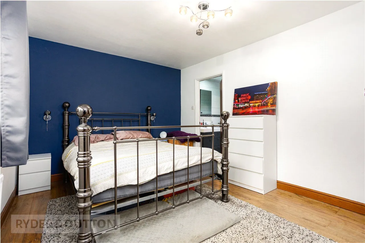 Woodmeadow Court, Mossley, OL5, photo 11