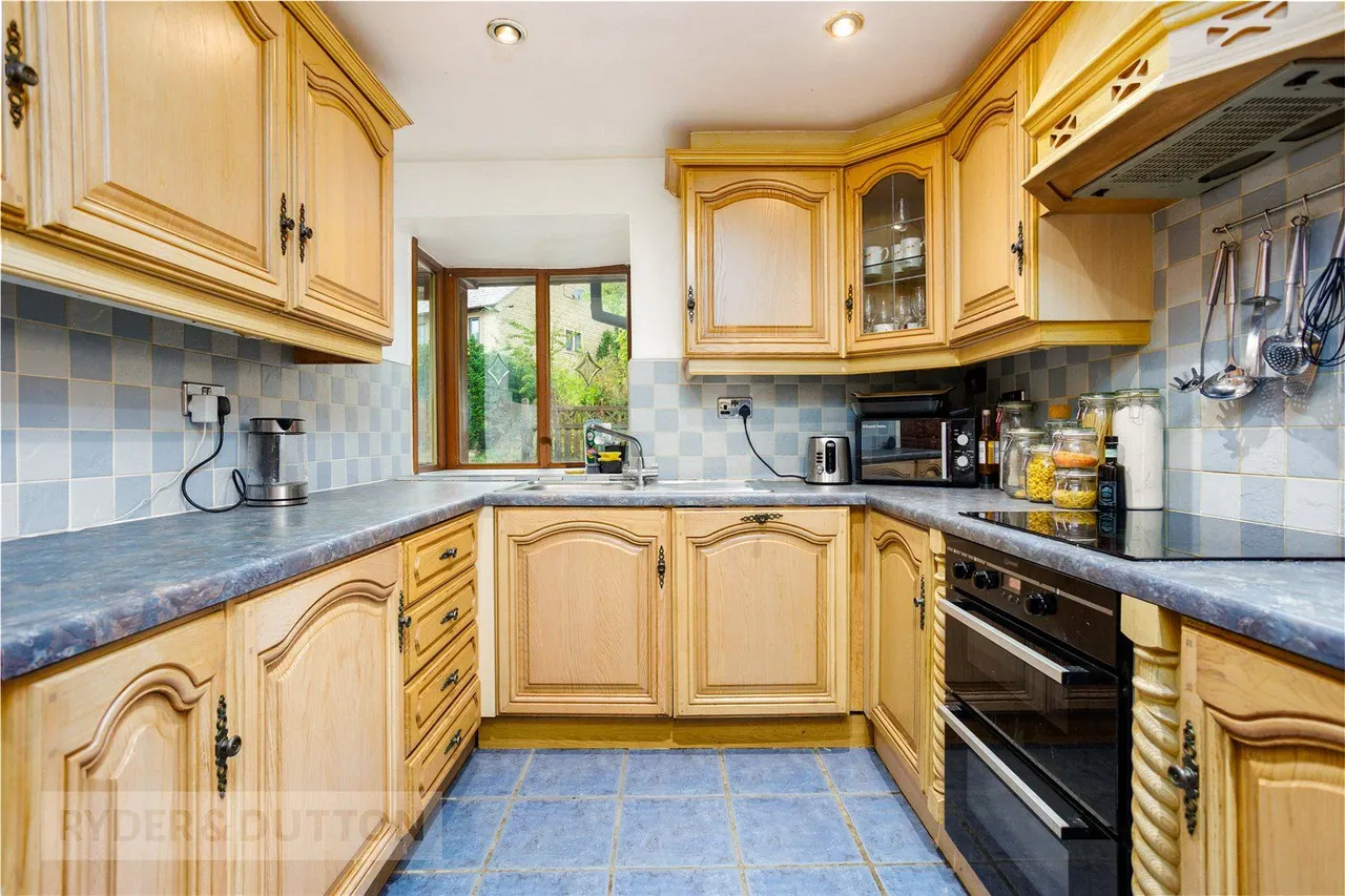 Woodmeadow Court, Mossley, OL5, photo 5