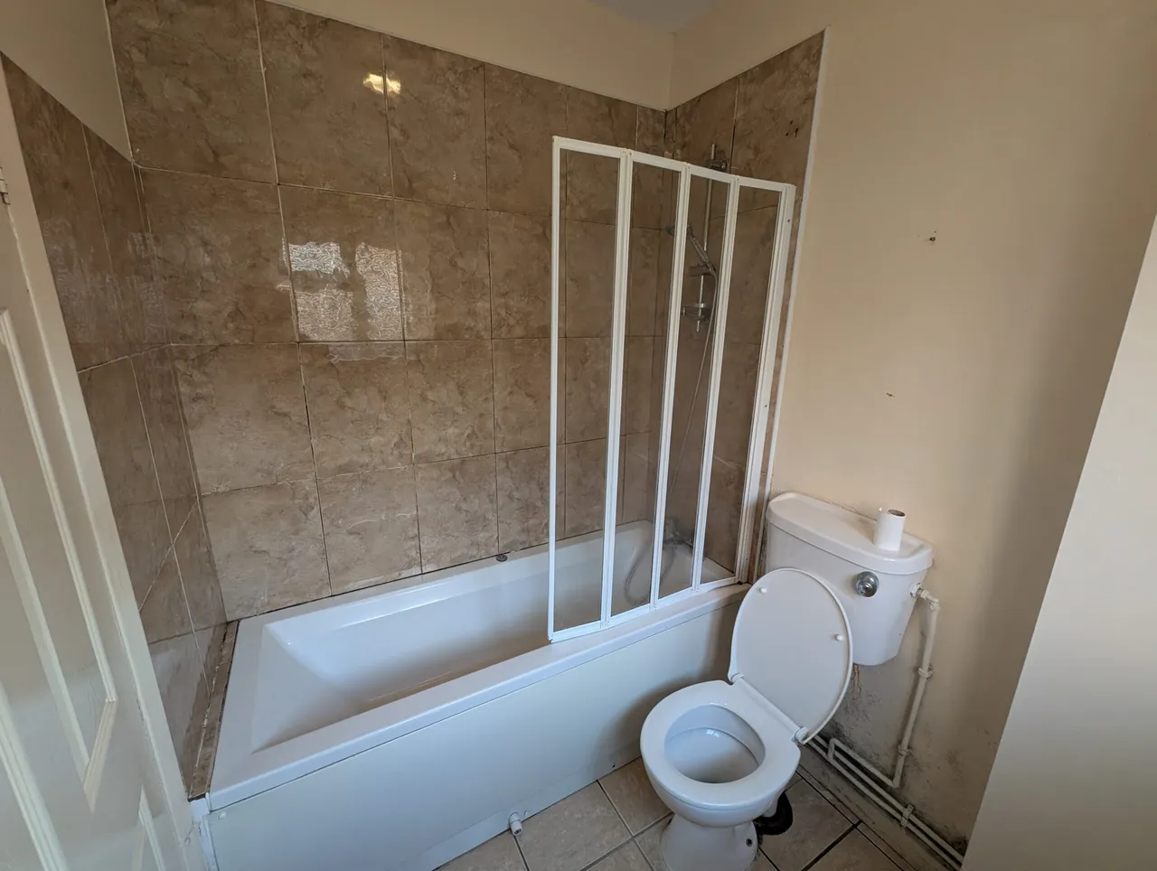 Falcon View off Hudsons Drive, Cotteridge, Birmingham, B30 3BE, photo 5