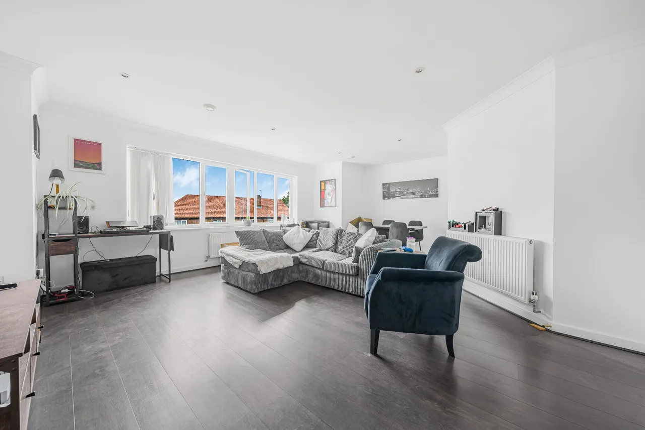 Church Street, Walton-On-Thames, KT12, photo 5