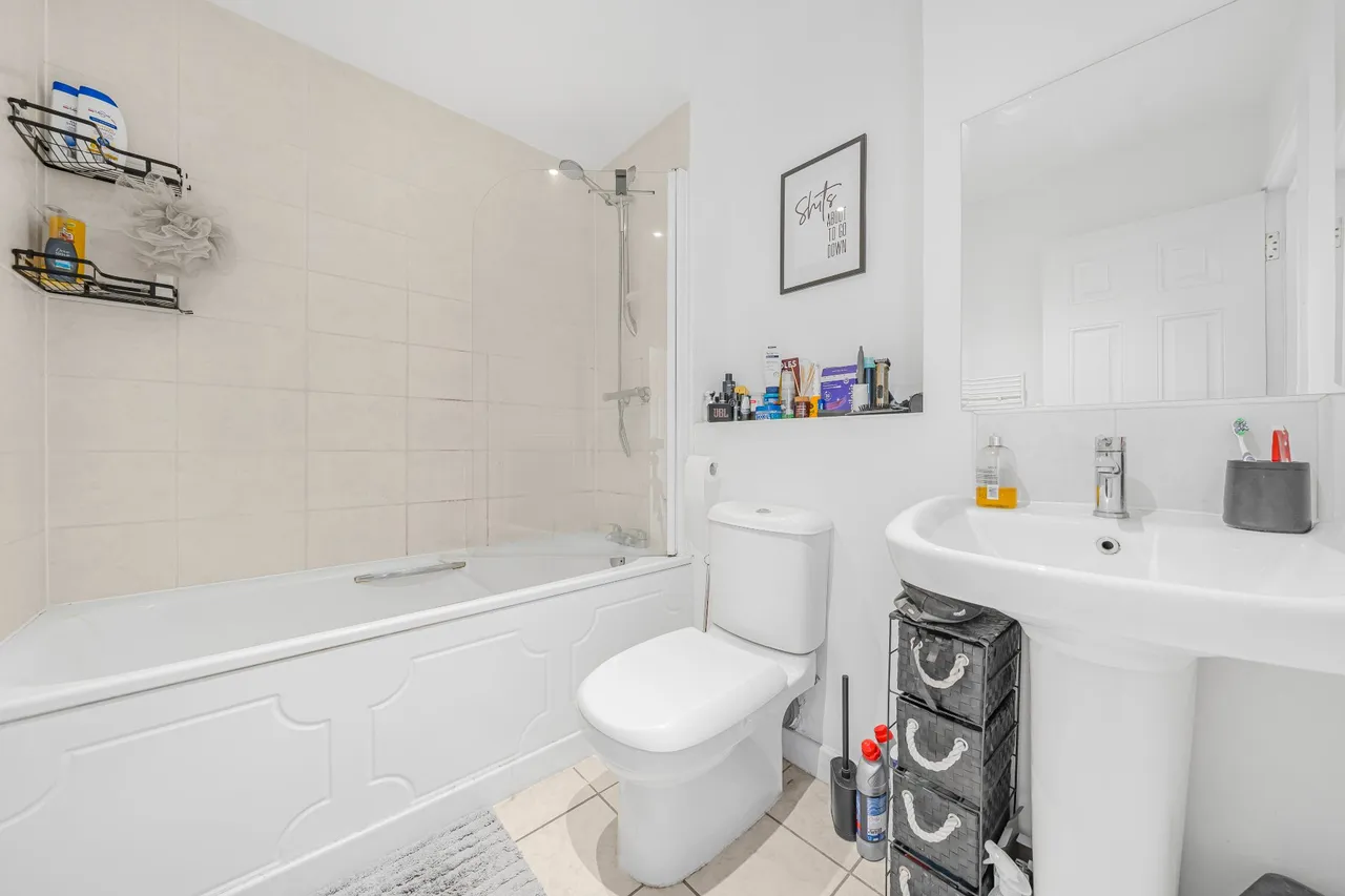 Church Street, Walton-On-Thames, KT12, photo 8
