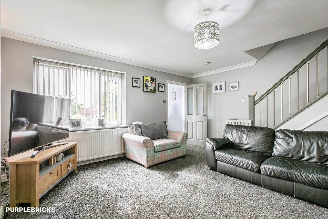 Reed Close, Barnsley, S73, photo 5