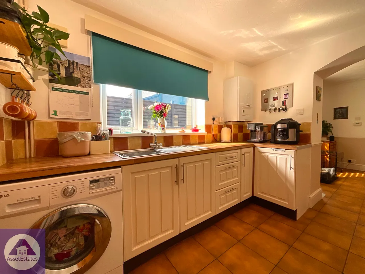 Bryngwyn Road, Six Bells, photo 6