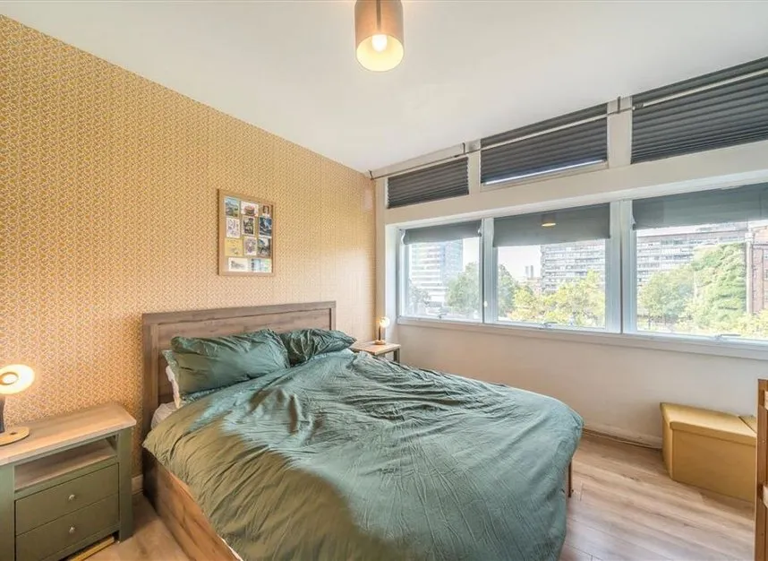 Newington Causeway, Elephant & Castle, SE1, photo 5