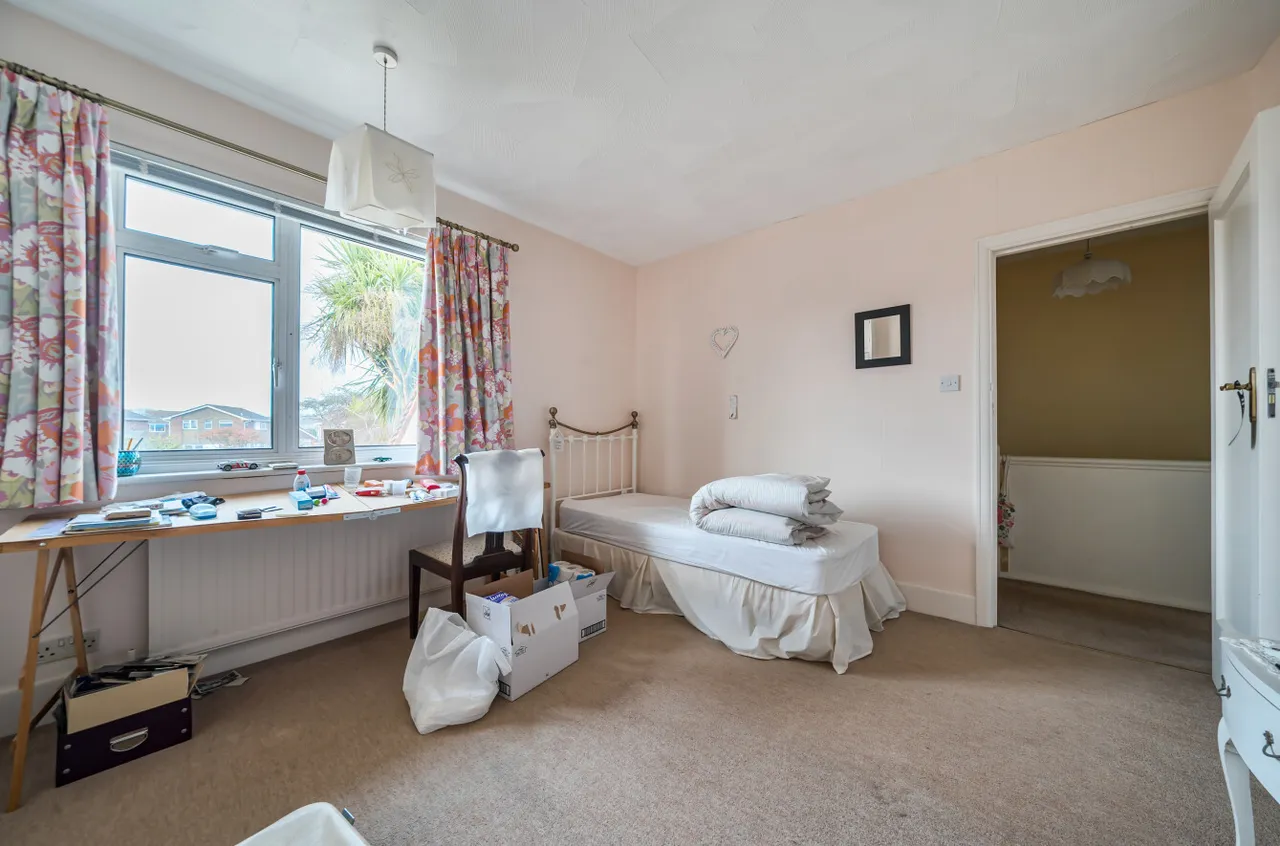 Keymer Crescent, Goring-by-Sea, BN12, photo 12