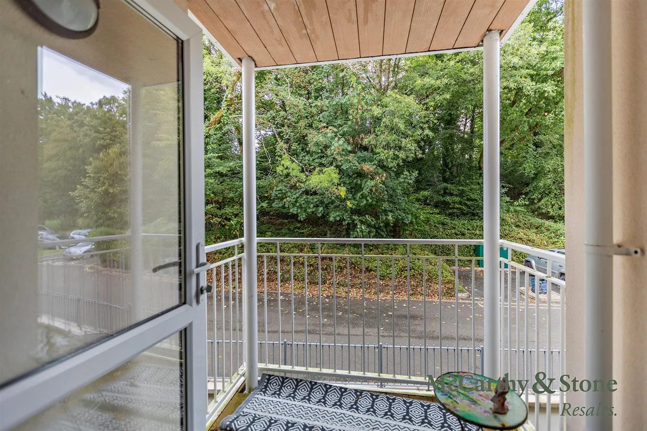 Oaklands Drive, Okehampton, EX20, photo 3