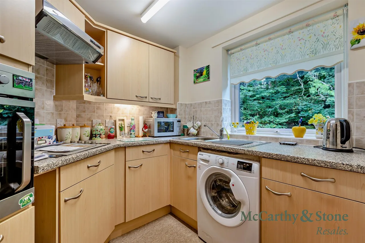 Oaklands Drive, Okehampton, EX20, photo 5