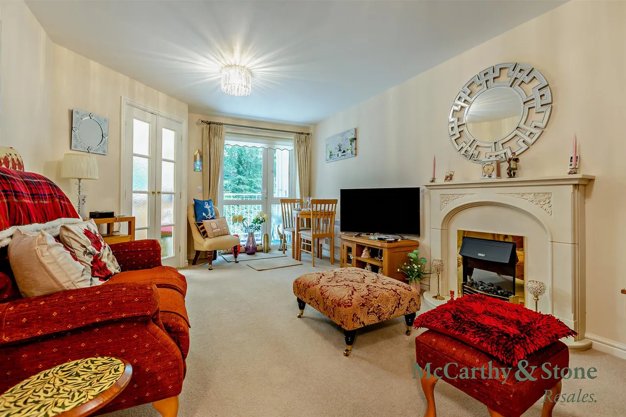 Oaklands Drive, Okehampton, EX20, photo 2