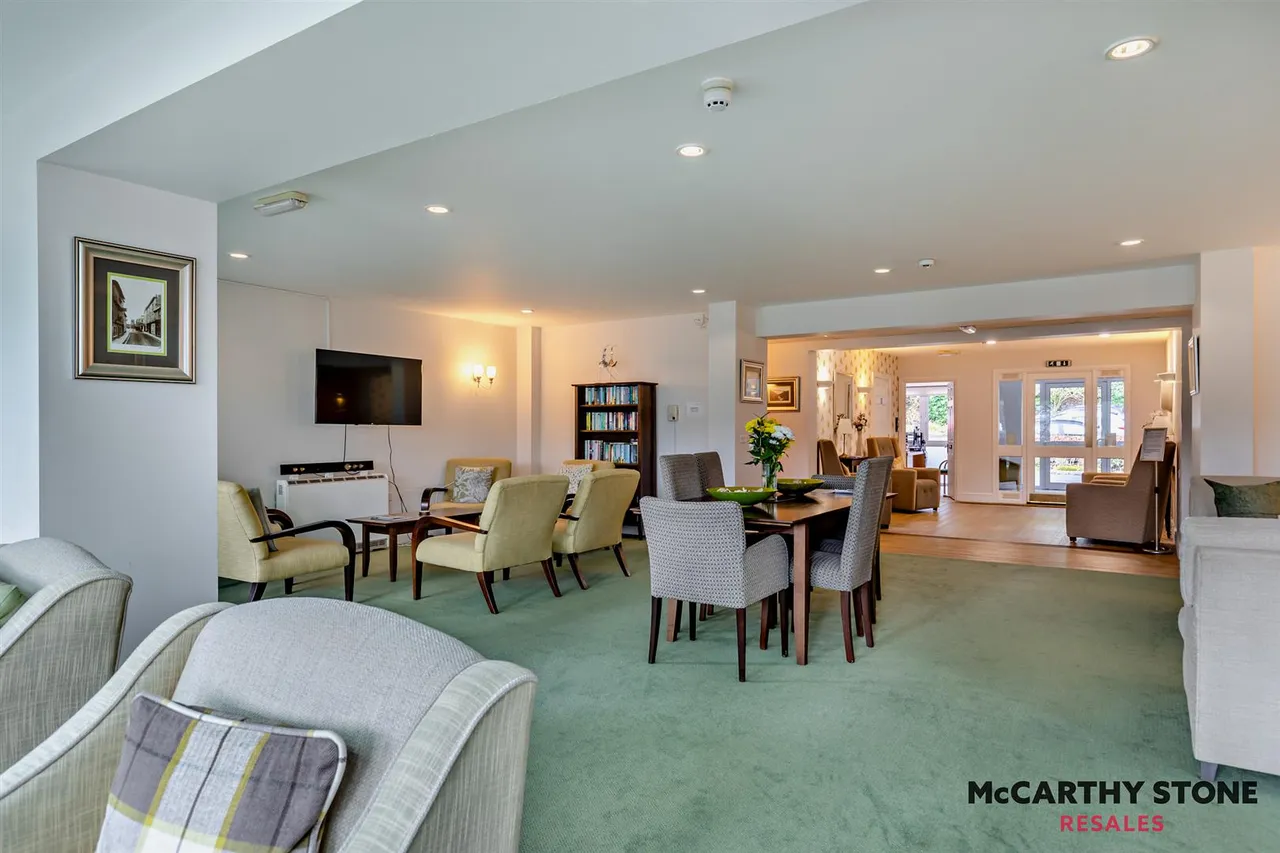 Oaklands Drive, Okehampton, EX20, photo 12