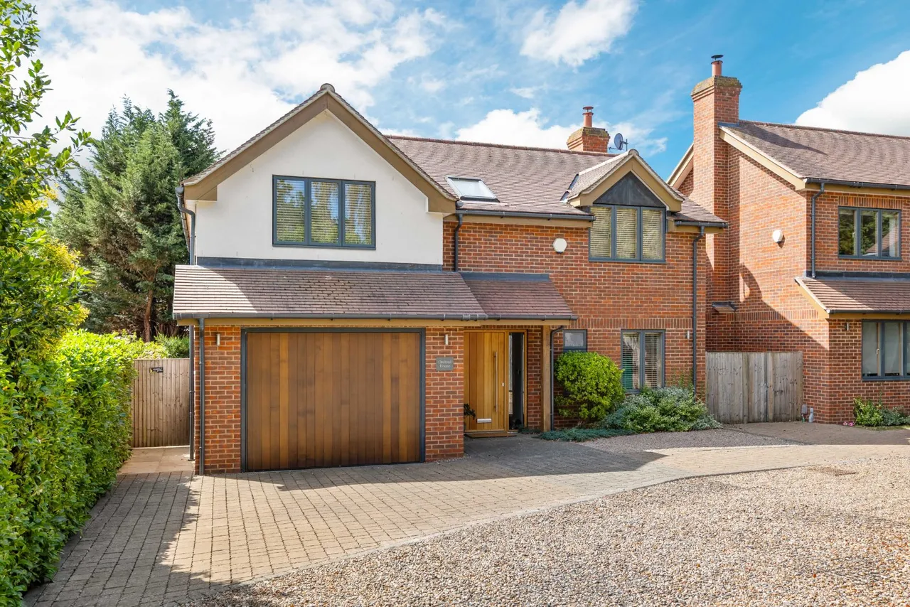 4 bed house for sale, Rectory Lane, Stevenage, SG1
