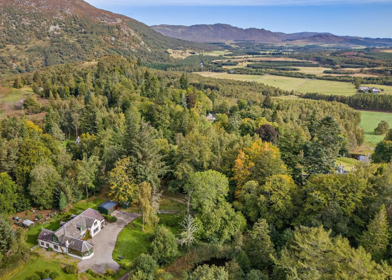Glentruim, Newtonmore, Inverness-Shire, PH20 1BE, photo 4