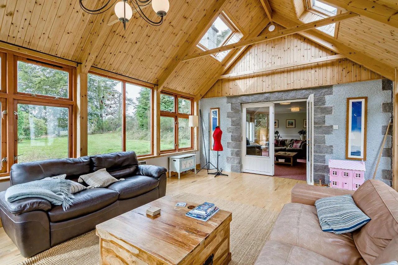 Glentruim, Newtonmore, Inverness-Shire, PH20 1BE, photo 9