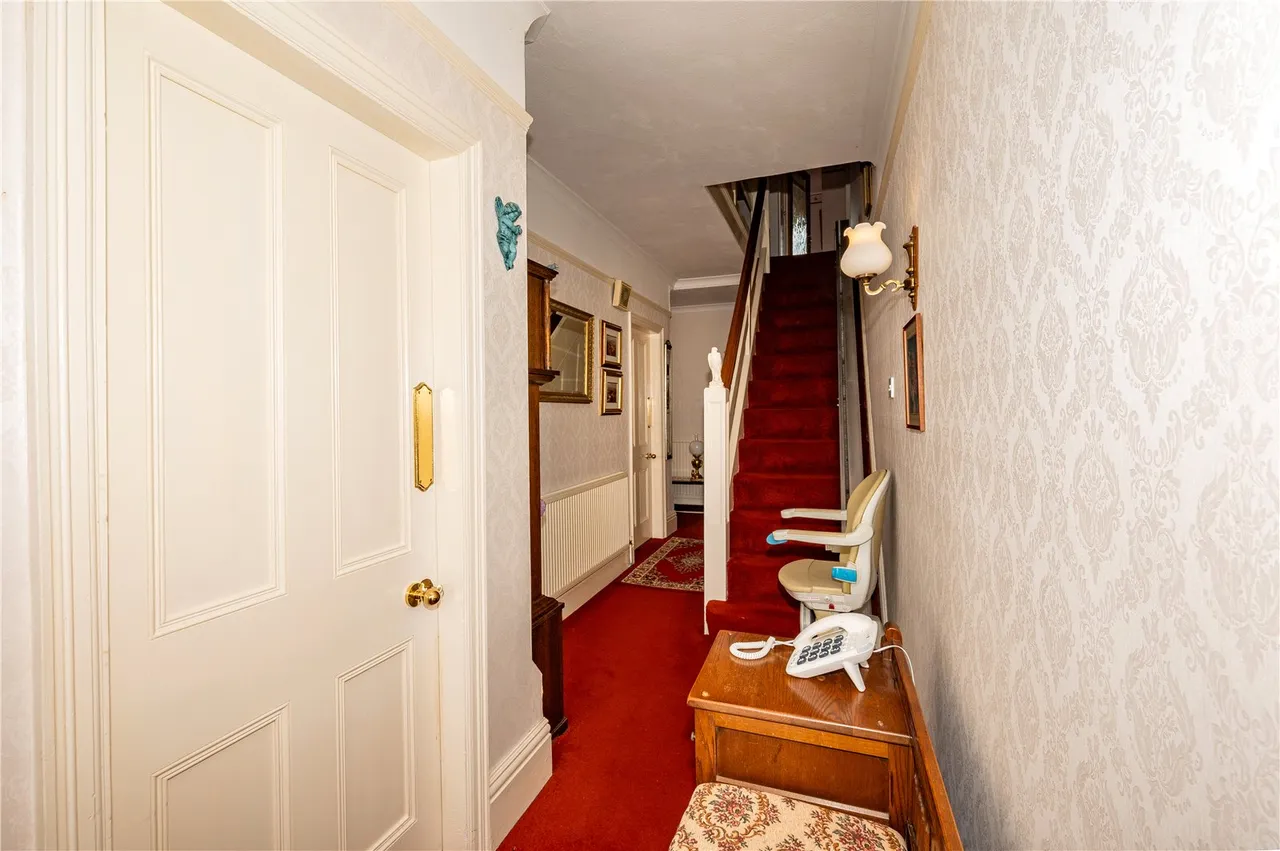 Birchfield Road, Headless Cross, Redditch, Worcestershire, B97 4NA, photo 5