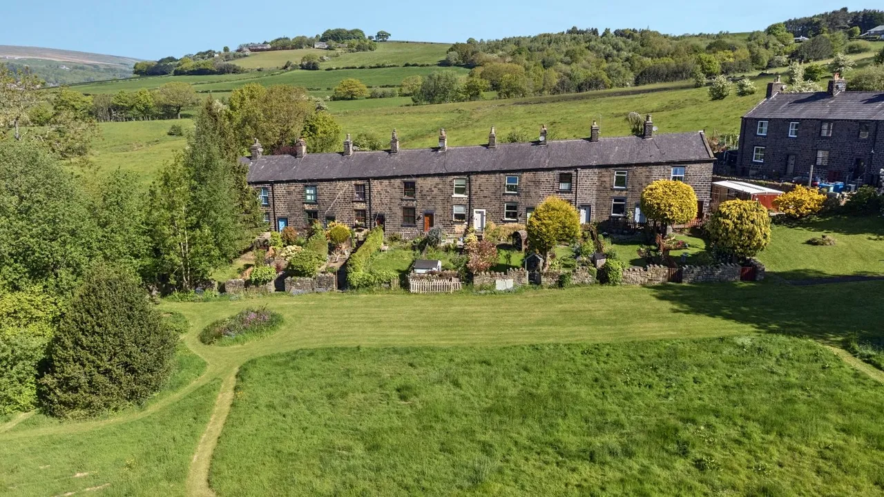 Mount Pleasant, Nangreaves, BL9, photo 18